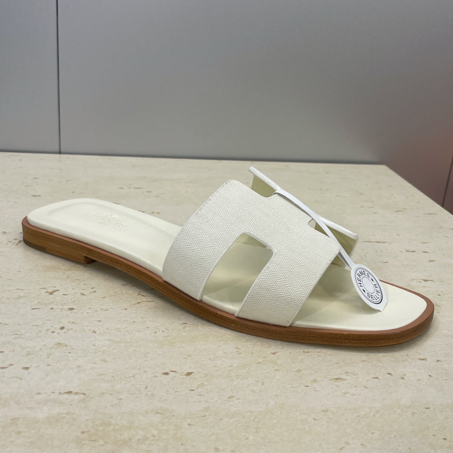 HM 26ss Oran Sandals White Calfskin 607238