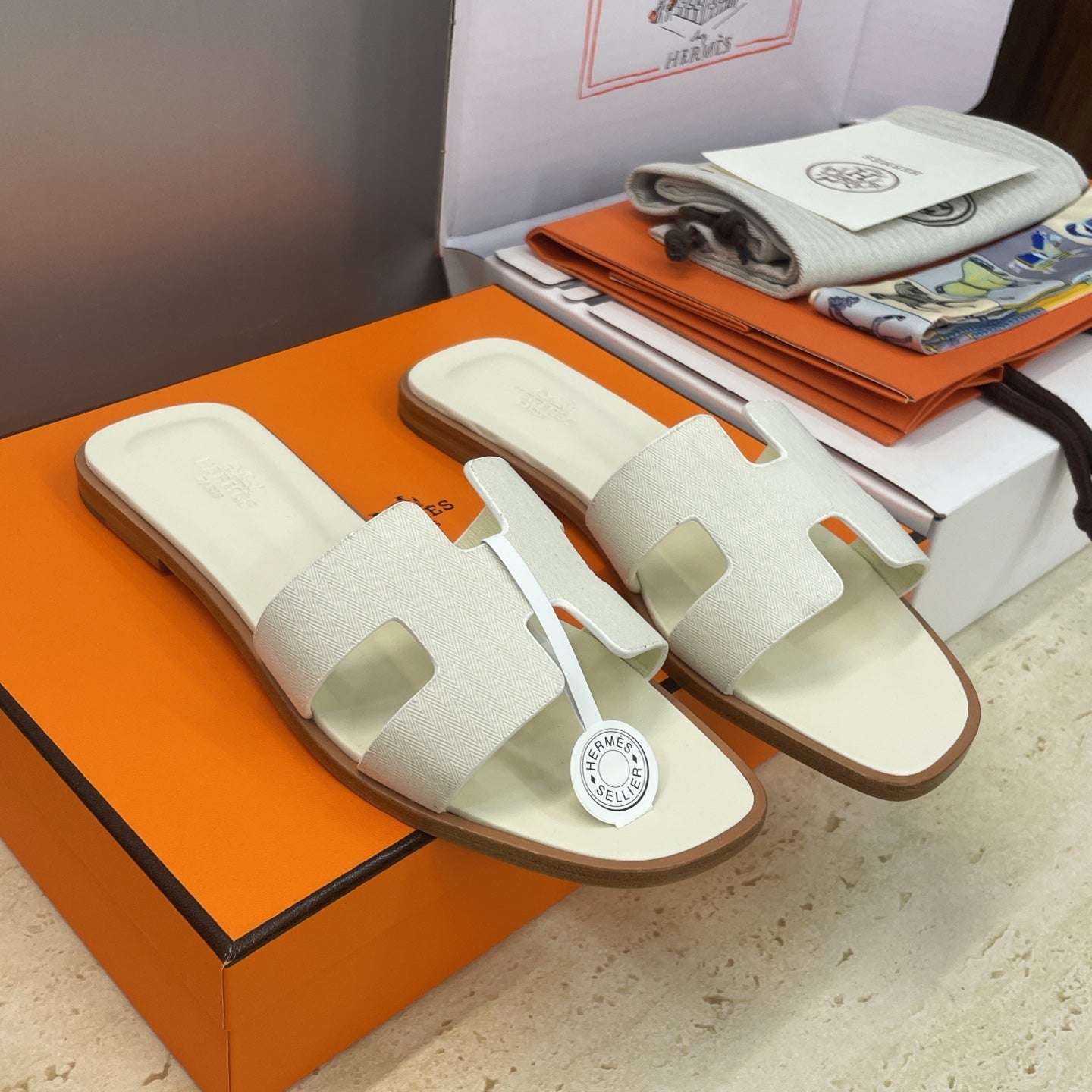 HM 26ss Oran Sandals White Calfskin 607238