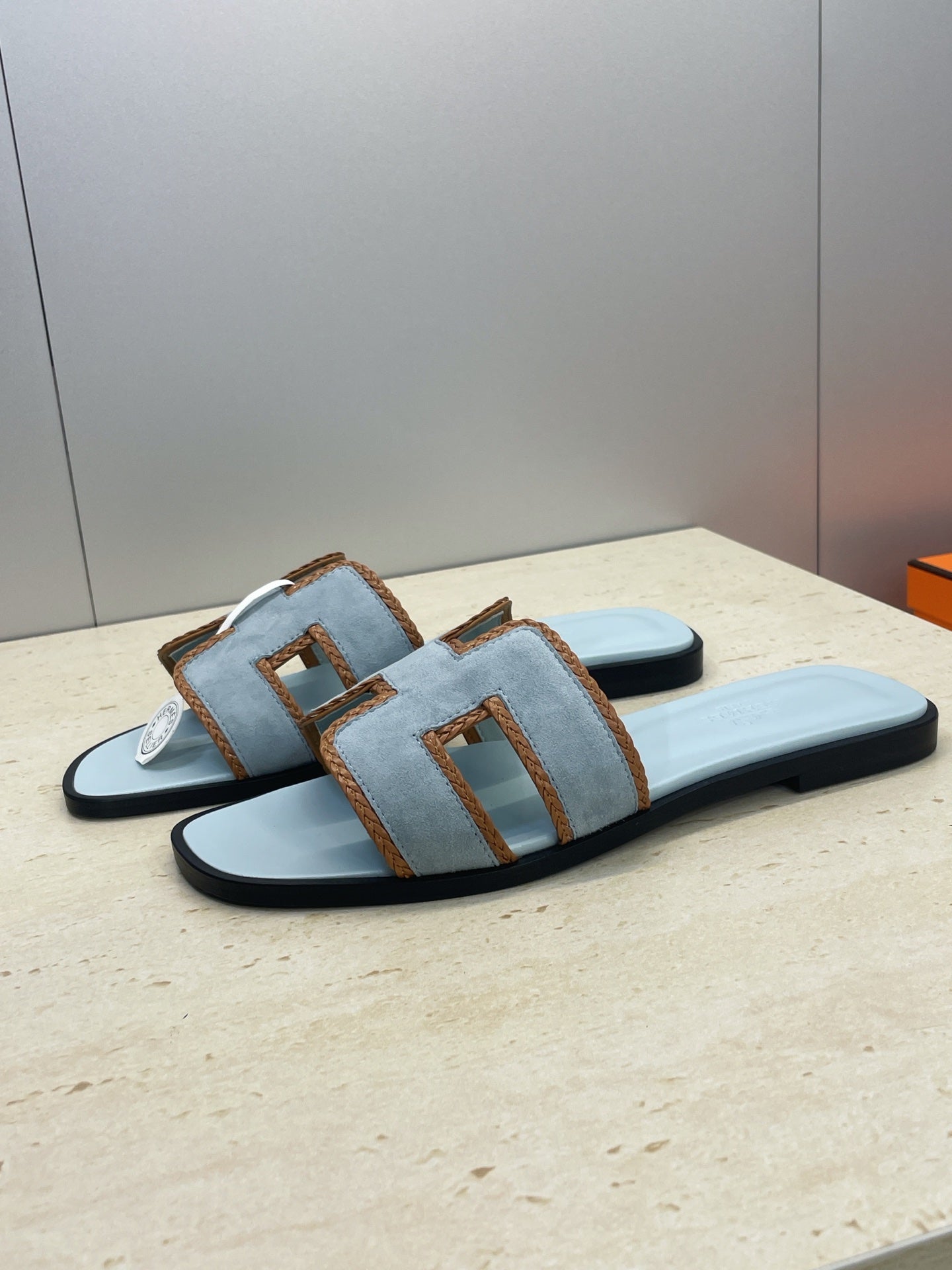 HM 26ss Oran Sandals Baby Blue Brown Suede Calfskin 607250