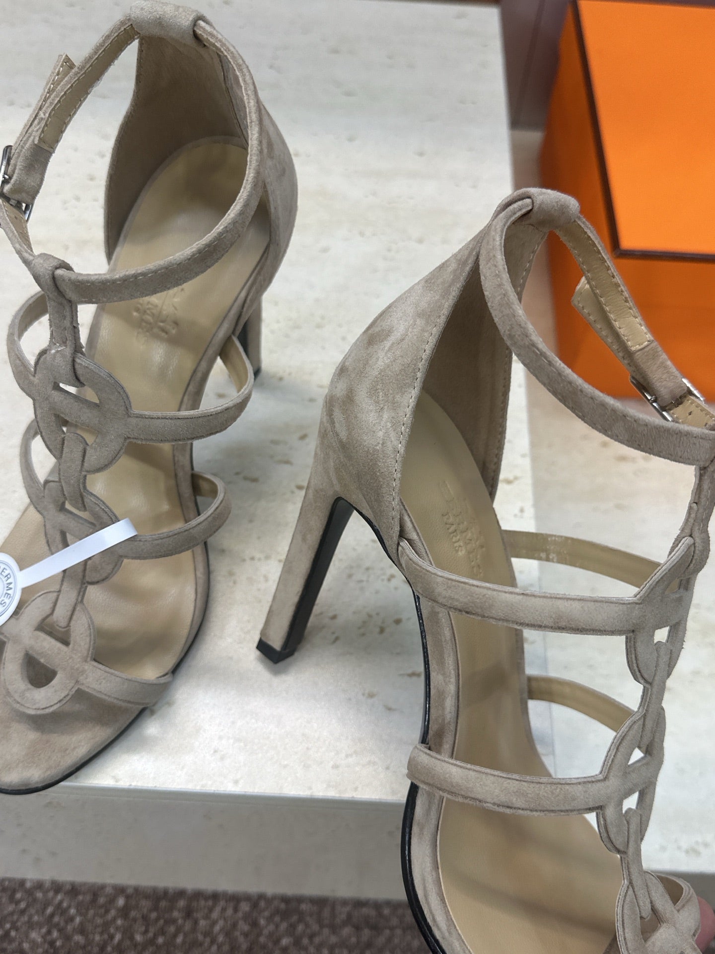 HM 26ss High Heels Sandals 95 Beige Suede 633224