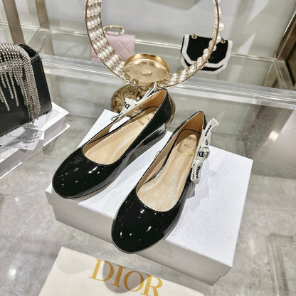 CD 26 Lolita Ballet Flats 30 Black Beige Patent Leather 679729