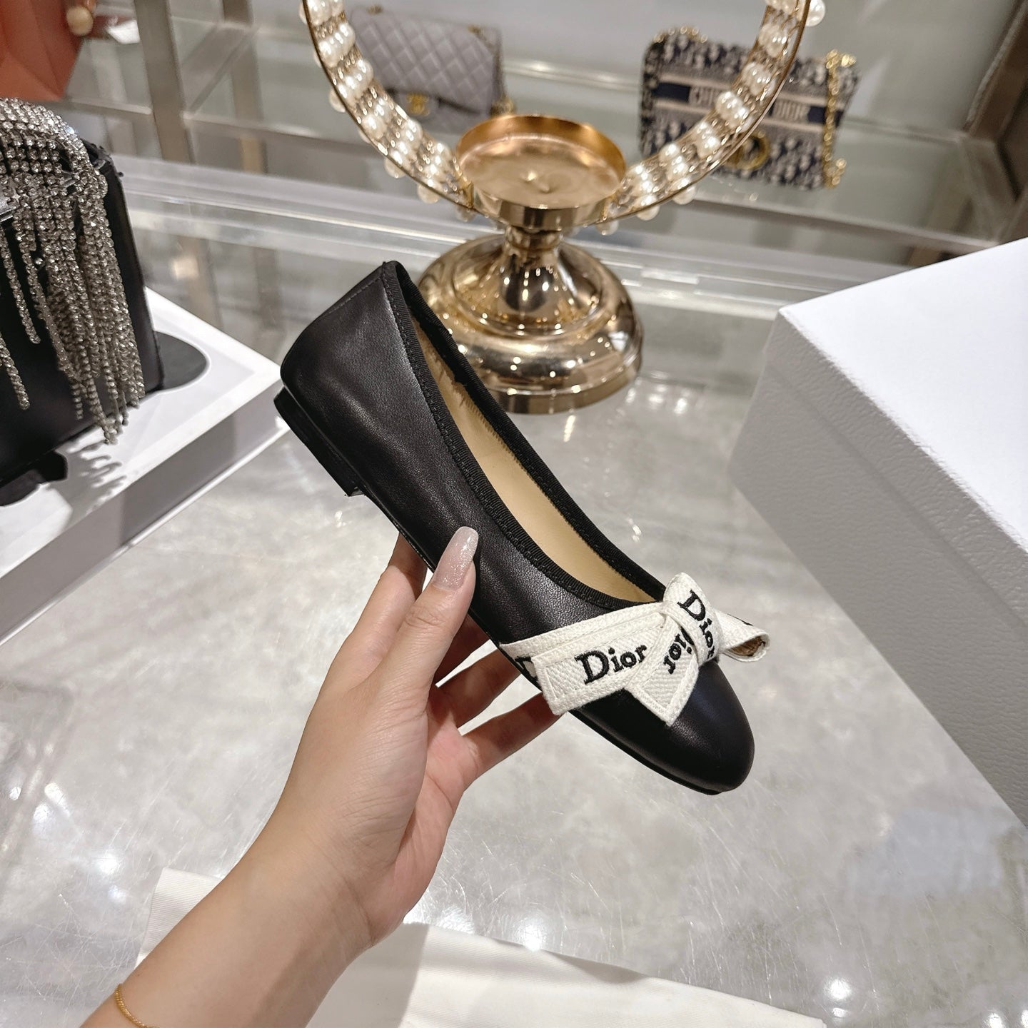 CD 26 Bow Ballet Flat Embroidered Sheepskin