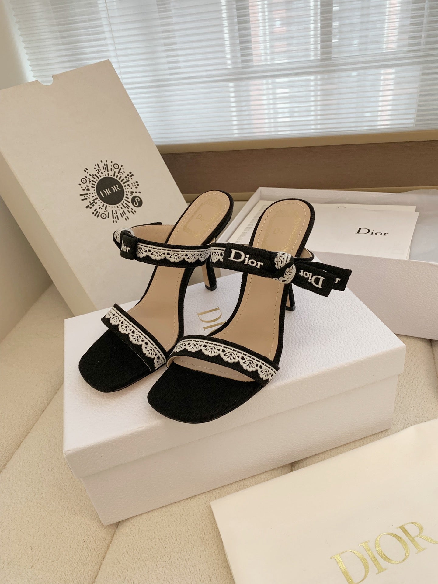 CD 26s High Heel Sandal 100 Black Canvas Sheepskin  664176