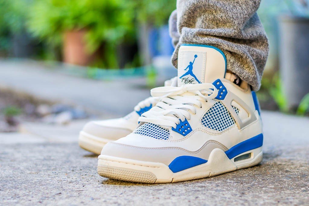 Jordan 4 Retro Golf Military Blue Sneakers - Court Classic